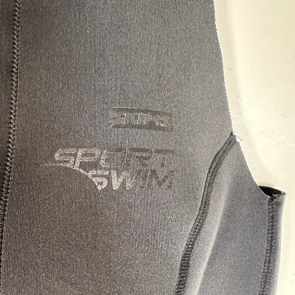 SKIMS rubberized scuba bikini set - Picture 6 of 15